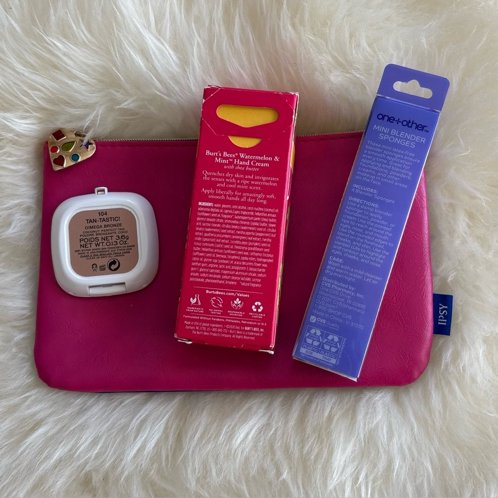 IPSY Stuffed Cosmetic Bag Over $60 Value IPSY + Marc Jacobs + Burt’s Bees - Picture 6 of 11